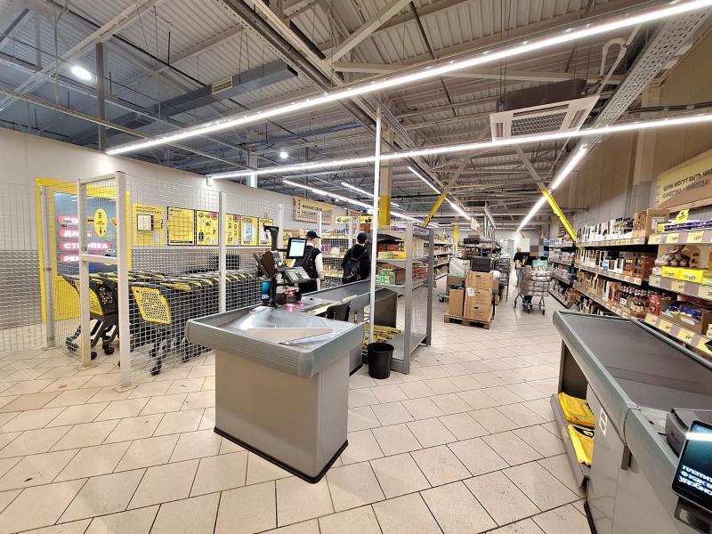 сдам магазин,  к. в России в Ижевск, Воткинское шоссе, д.178а цена 3 375 000 руб./месяц, фото №12