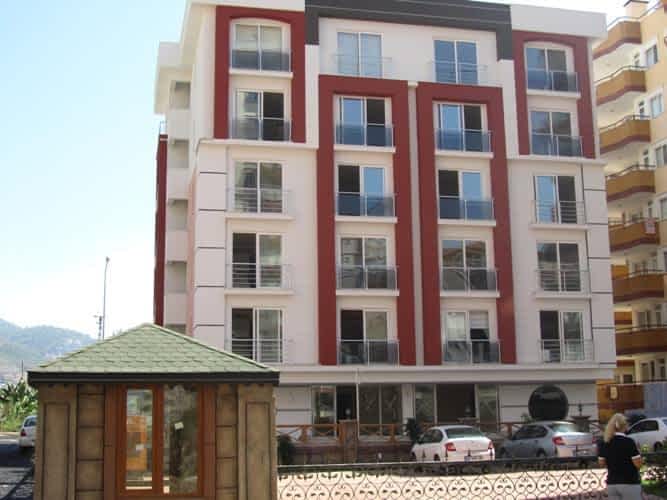 продам 1 к. квартиру в Турции в Аланье, Selahattin Yaman Cd. цена 1 710 000 руб., фото №1