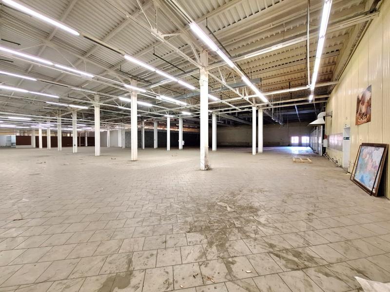 сдам магазин,  к. в России в Ижевск, Воткинское шоссе, д.178а цена 3 375 000 руб./месяц, фото №1