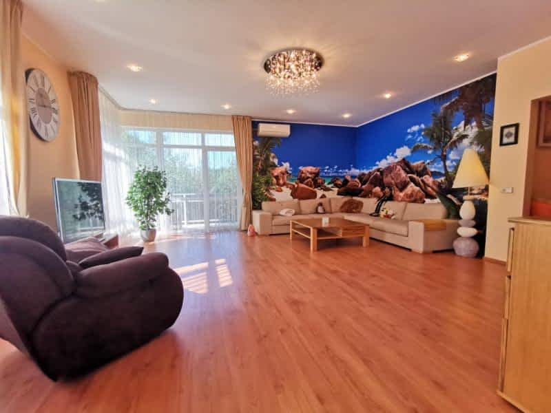 продам 3 к. квартиру в Латвии, улица Турайдас, 110 цена 13 225 000 руб., фото №1