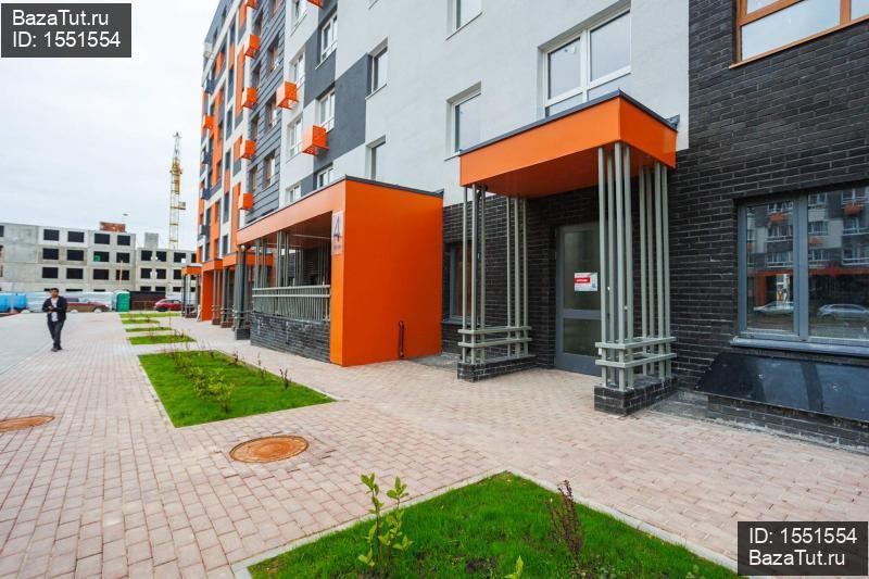 сдам коммерческую недвижимость в России в Глухове, Романовская улица, д.17 цена 227 755 руб./месяц, фото №1