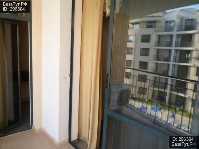 продам 2 к. квартиру в Болгарии в Слынчеве-Бряге, Улица Балатон цена 2 100 000 руб., фото №2